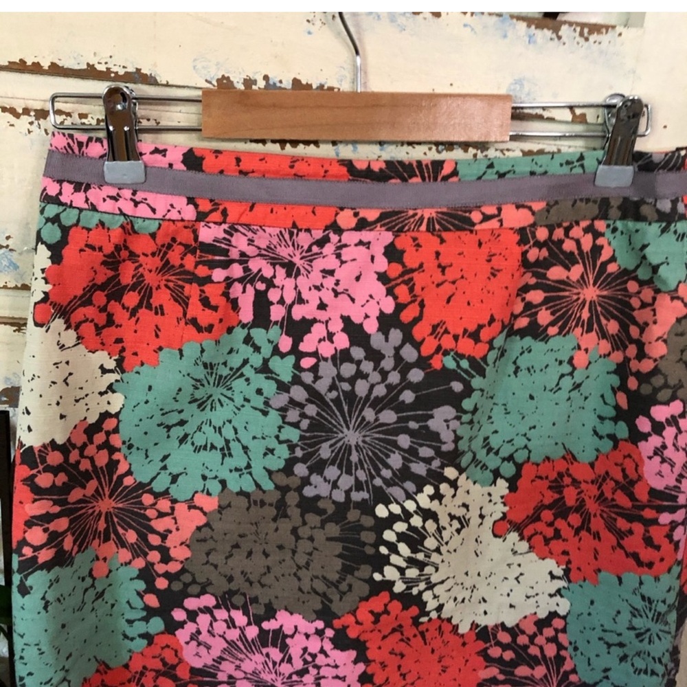 Boden- Lovely colorful pencil skirt size 8 - Picture 4 of 6